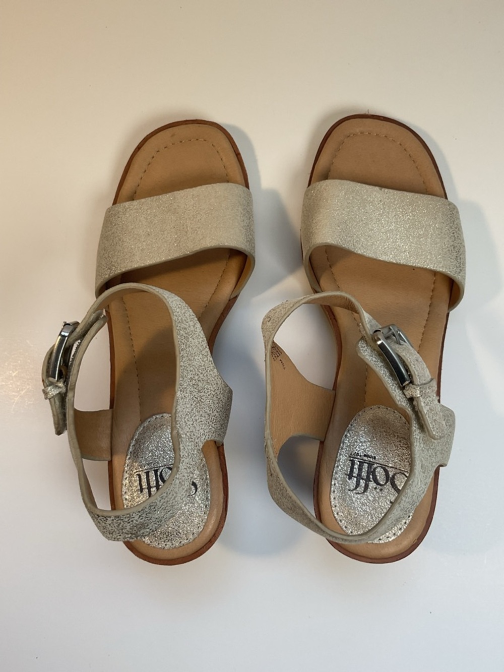 Sofft Gold Wedge Sandals Glitter Comfort Chic Summer Size 7.5M - Picture 9 of 11